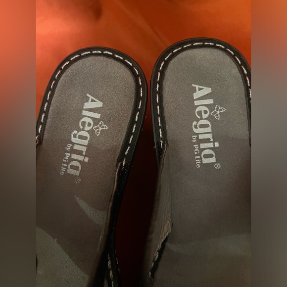 Alegria by PG lite, Glitteroti Glitter Wedge Sandals Black size 39/8.5-9 NWOT - Picture 10 of 11